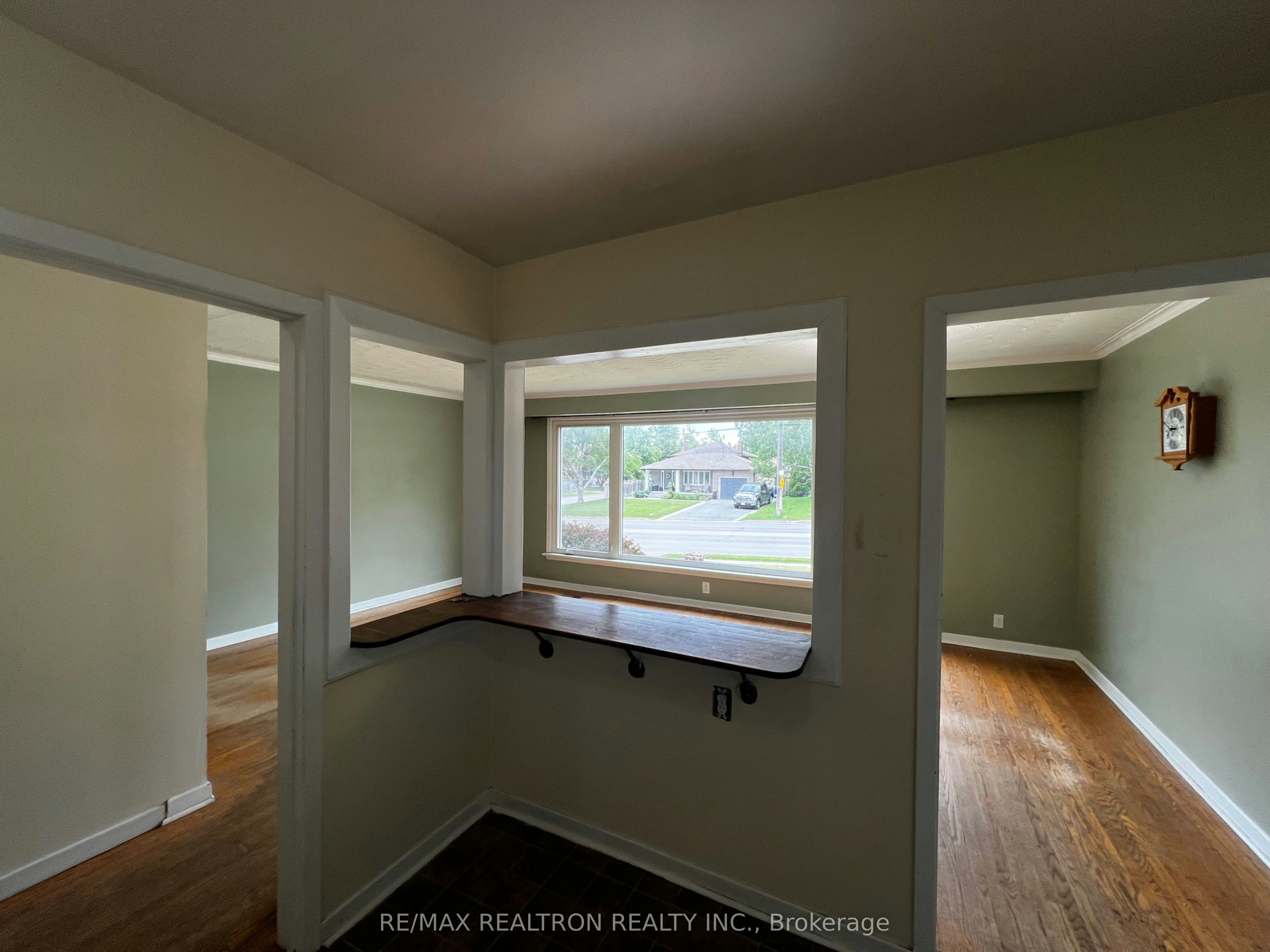 UPPER-244 St Vincent Street, Barrie, ON, L4M 3Z8 - 9