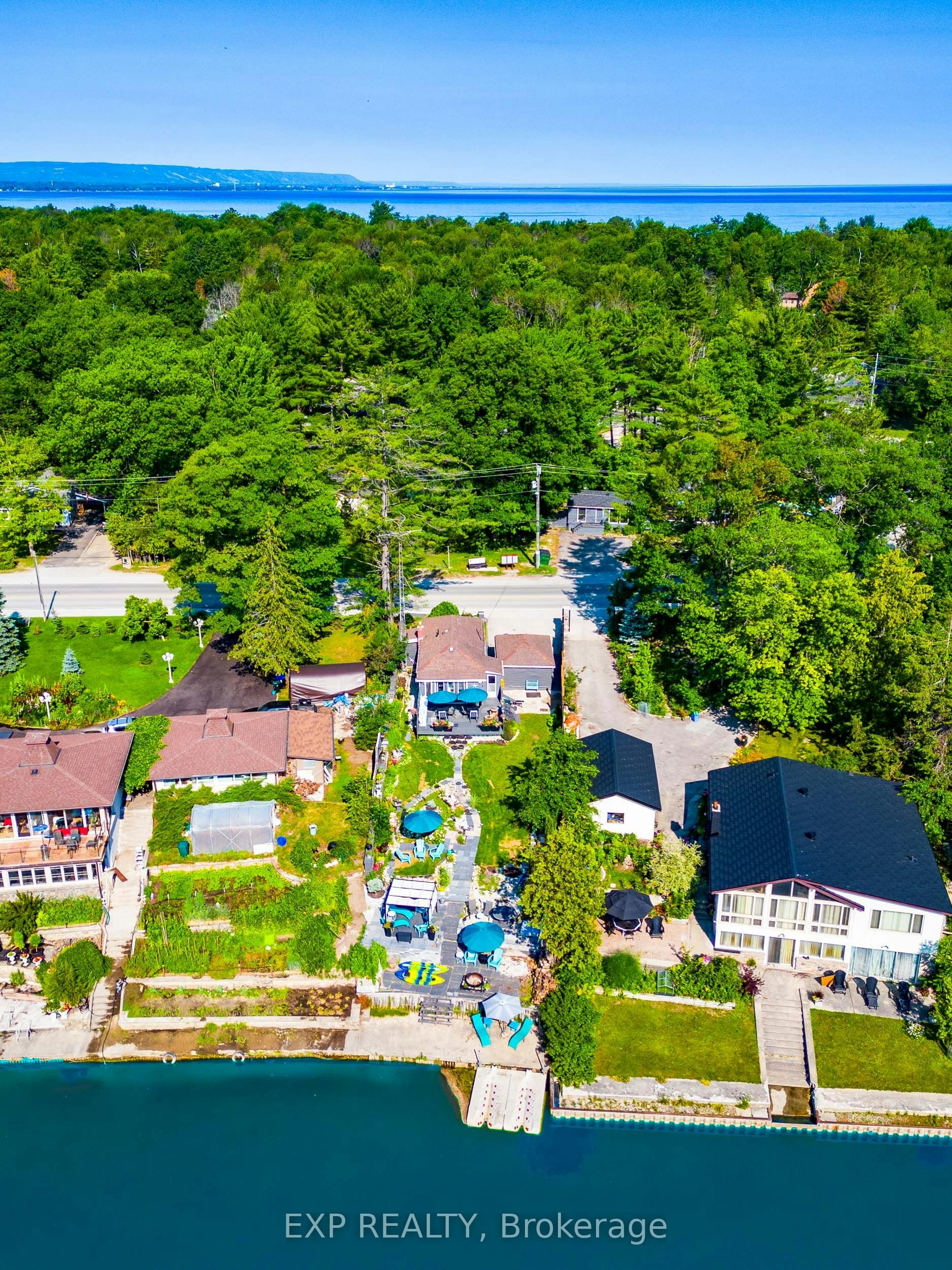 27 Sunnidale Road S, Wasaga Beach, ON, L9Z 2M5 - 35