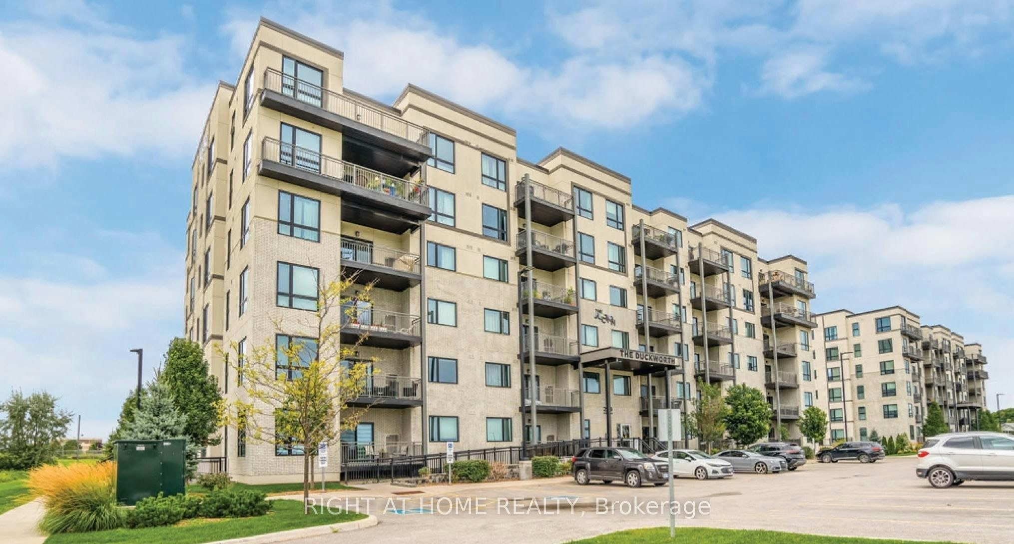 #106-299 Cundles Road E, Barrie, ON, L4M 0K9