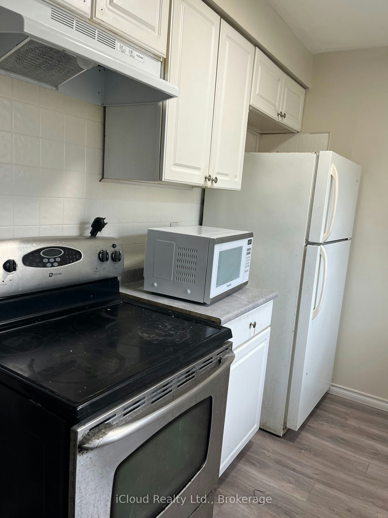 36 Sylvia Street, Barrie, ON, L4M 5J4 - 3