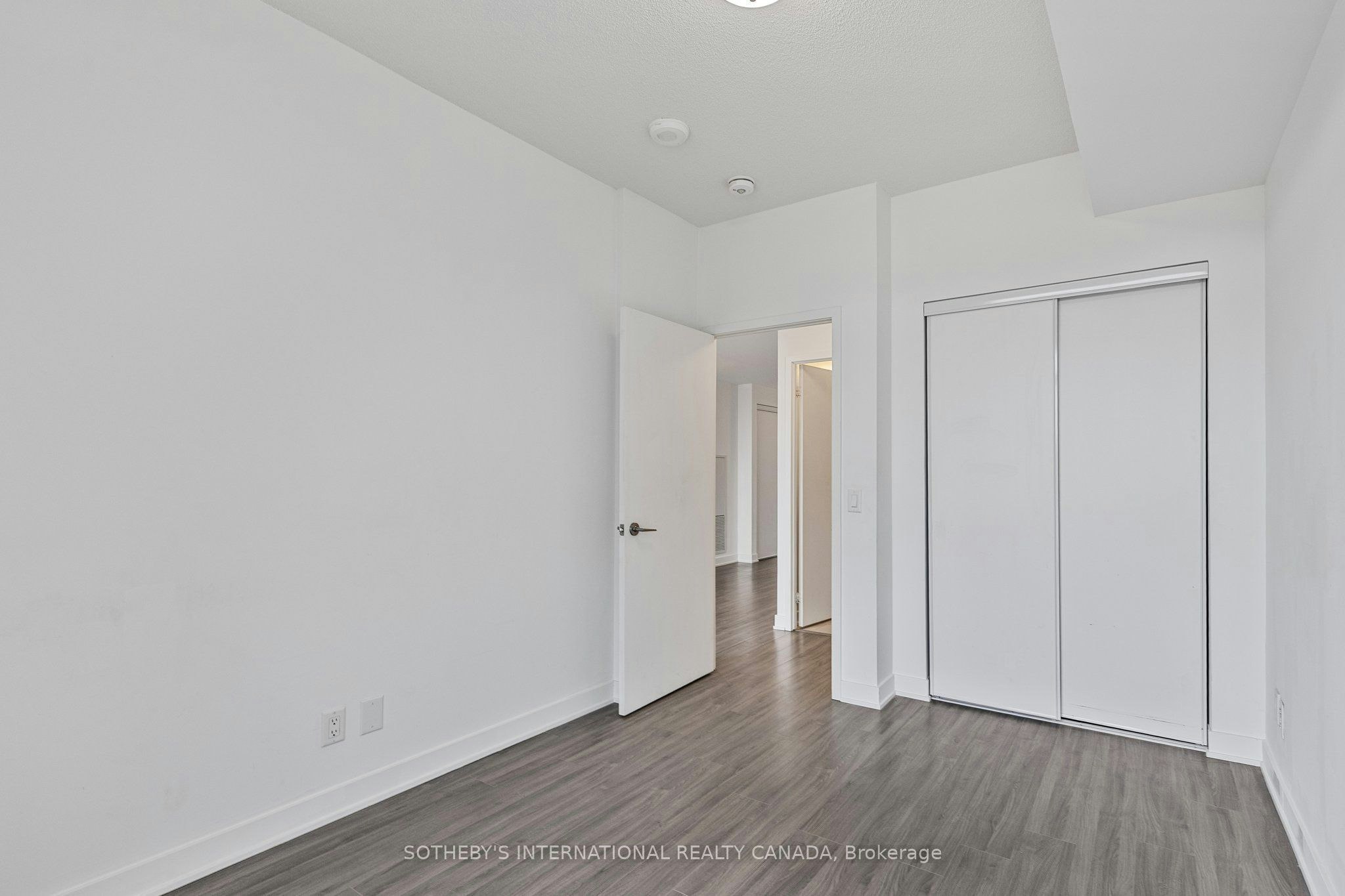 403-681 Yonge Street, Barrie, ON, L9J 0K1 - 8