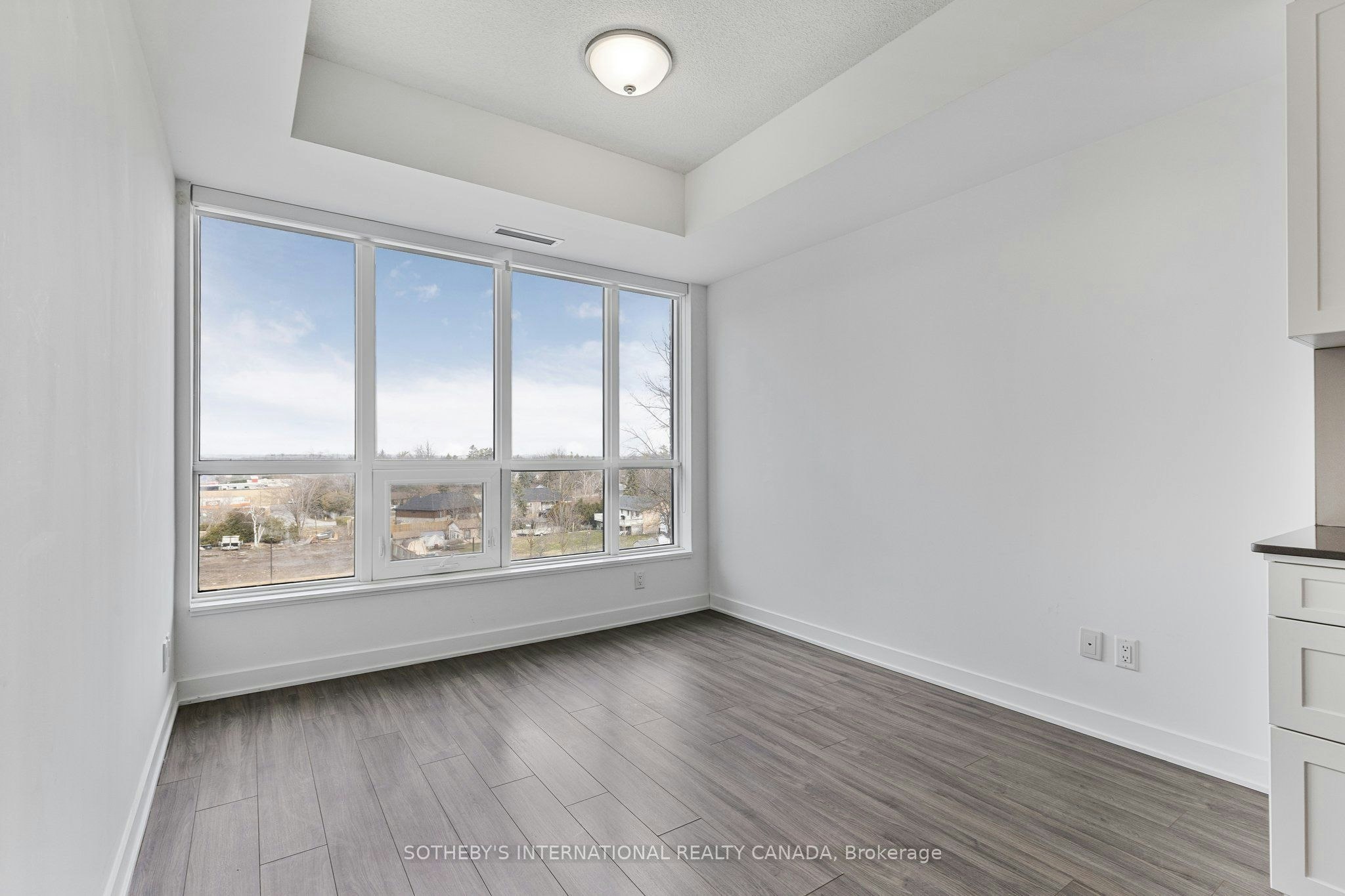 403-681 Yonge Street, Barrie, ON, L9J 0K1 - 5