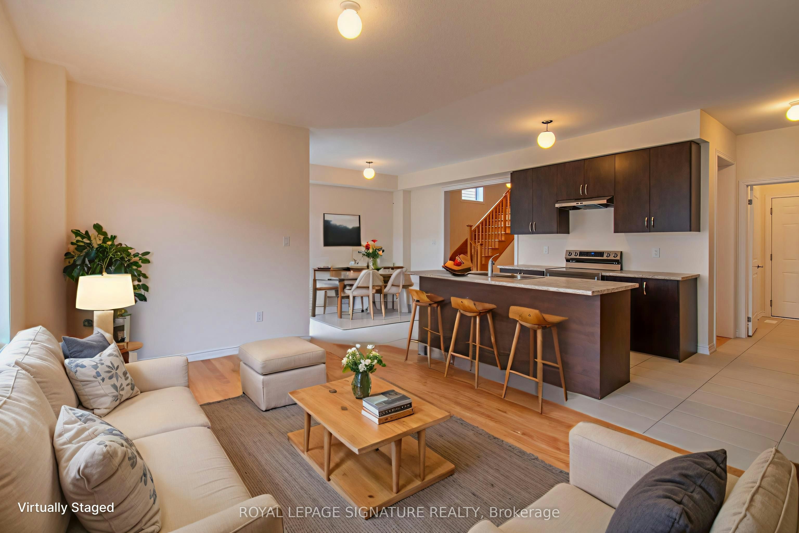 22 Prudhoe Terrace, Barrie, ON, L9S 2Z8