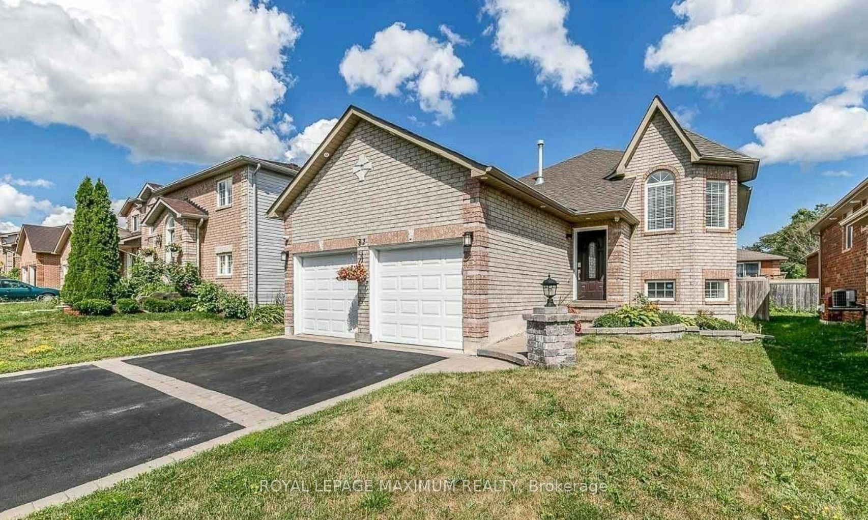 Main-82 Ambler Bay N/A, Barrie, ON, L4M 7A6