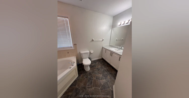 Main-82 Ambler Bay N/A, Barrie, ON, L4M 7A6 - 11
