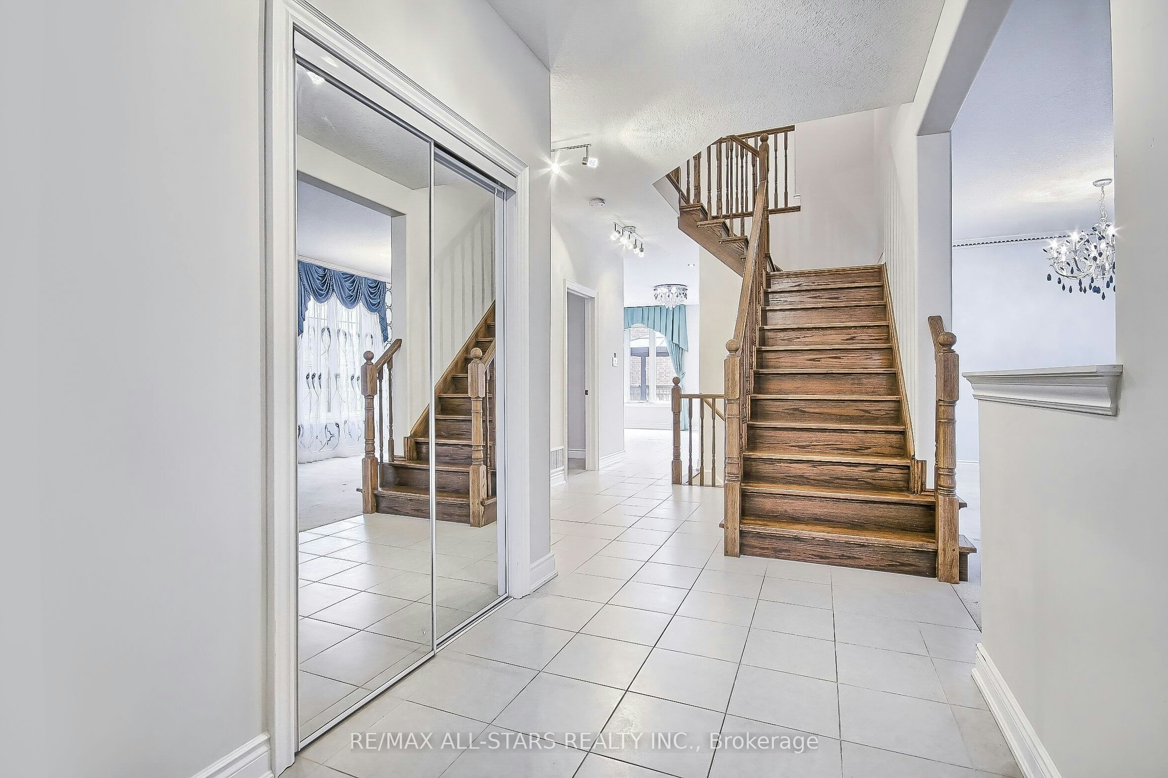 78 Jewel House Lane, Barrie, ON, L4N 5X1 - 4