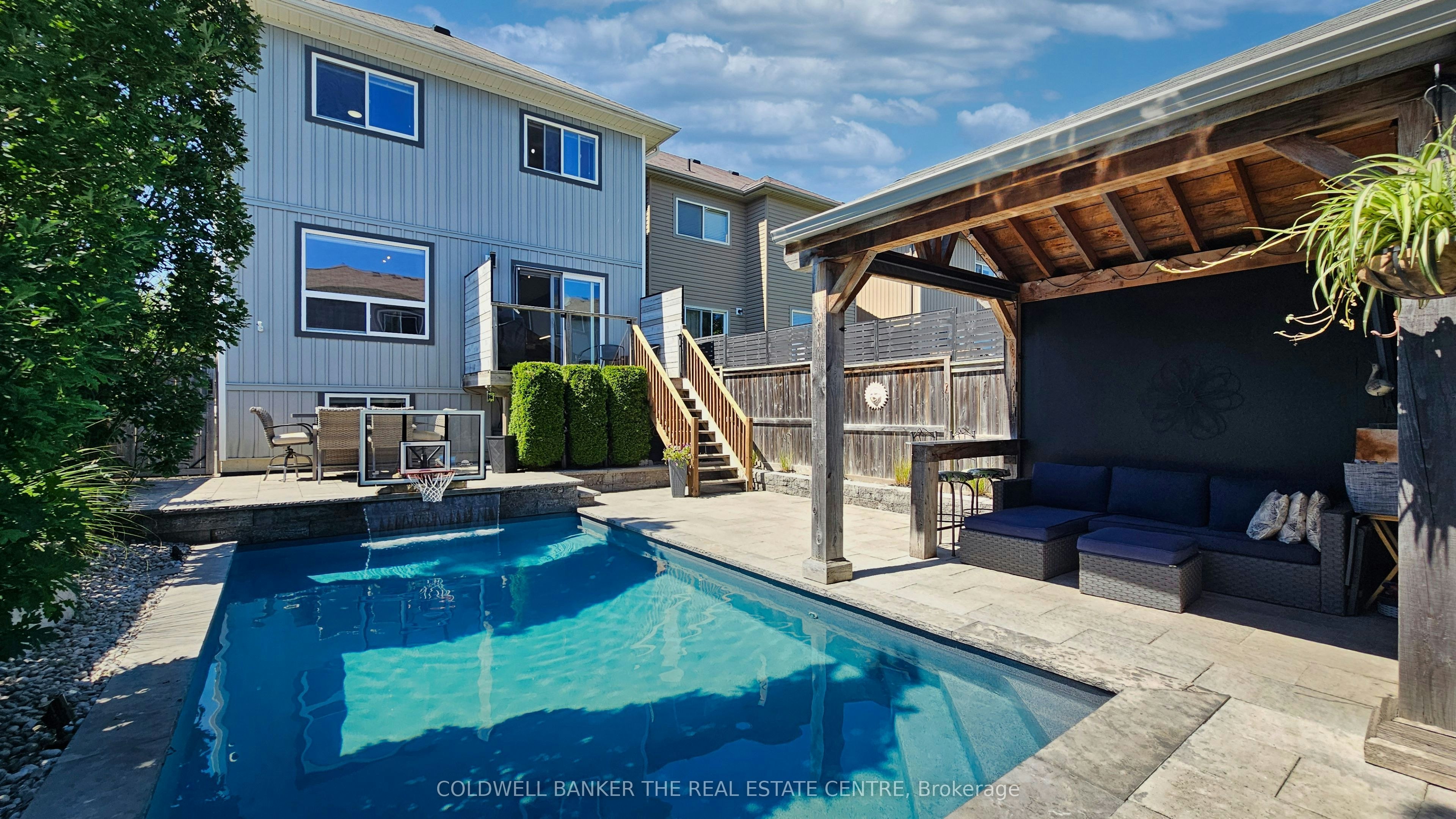 37 Pearl Drive, Orillia, ON, L3V 0A5