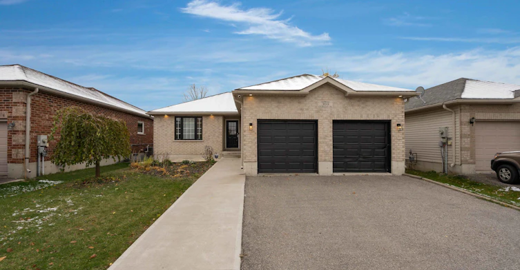 3-369 Georgian Drive, Barrie, ON, L4M 7A2