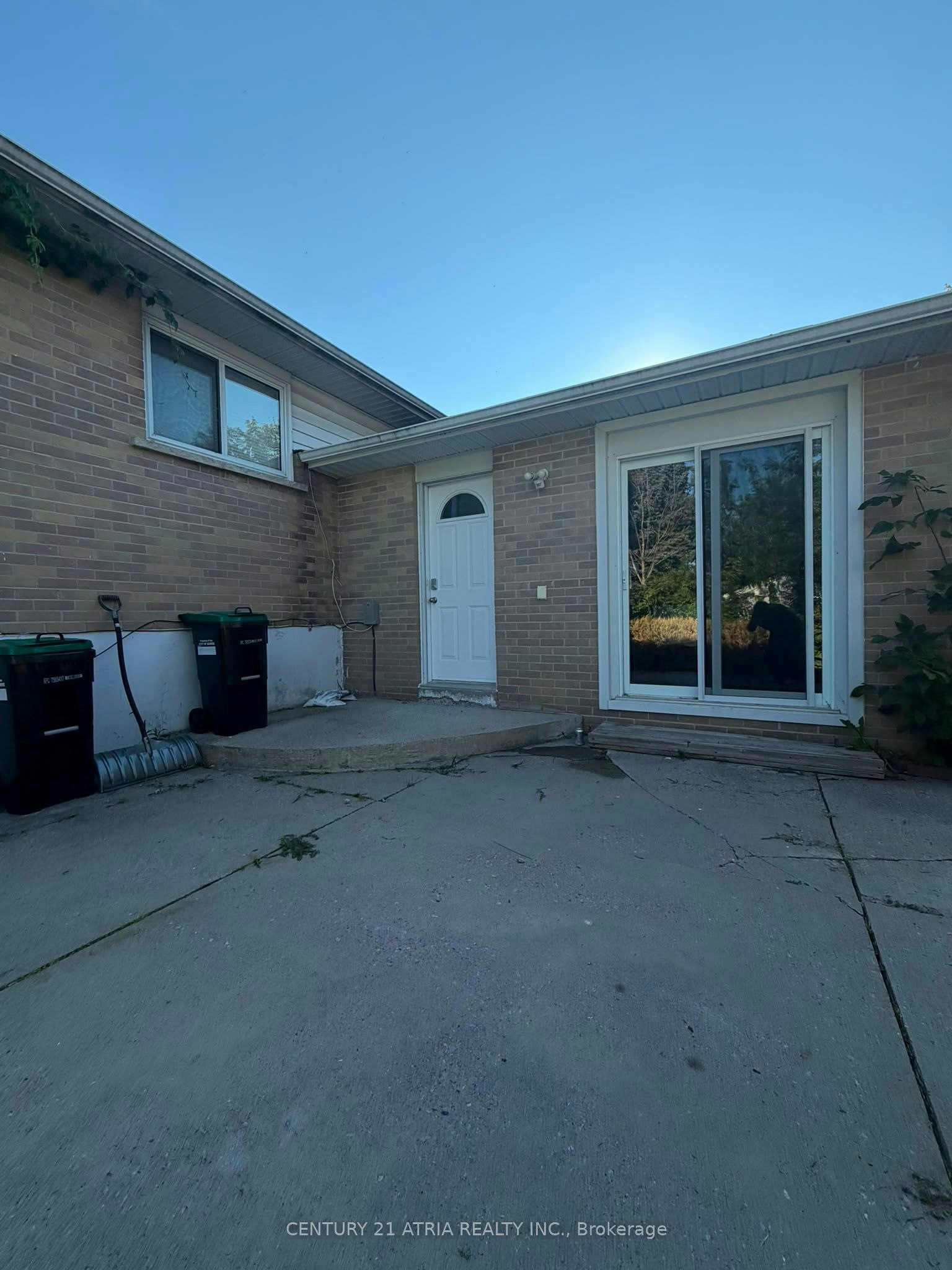 Lower-76 Bernick Drive, Barrie, ON, L4M 2V6 - 4