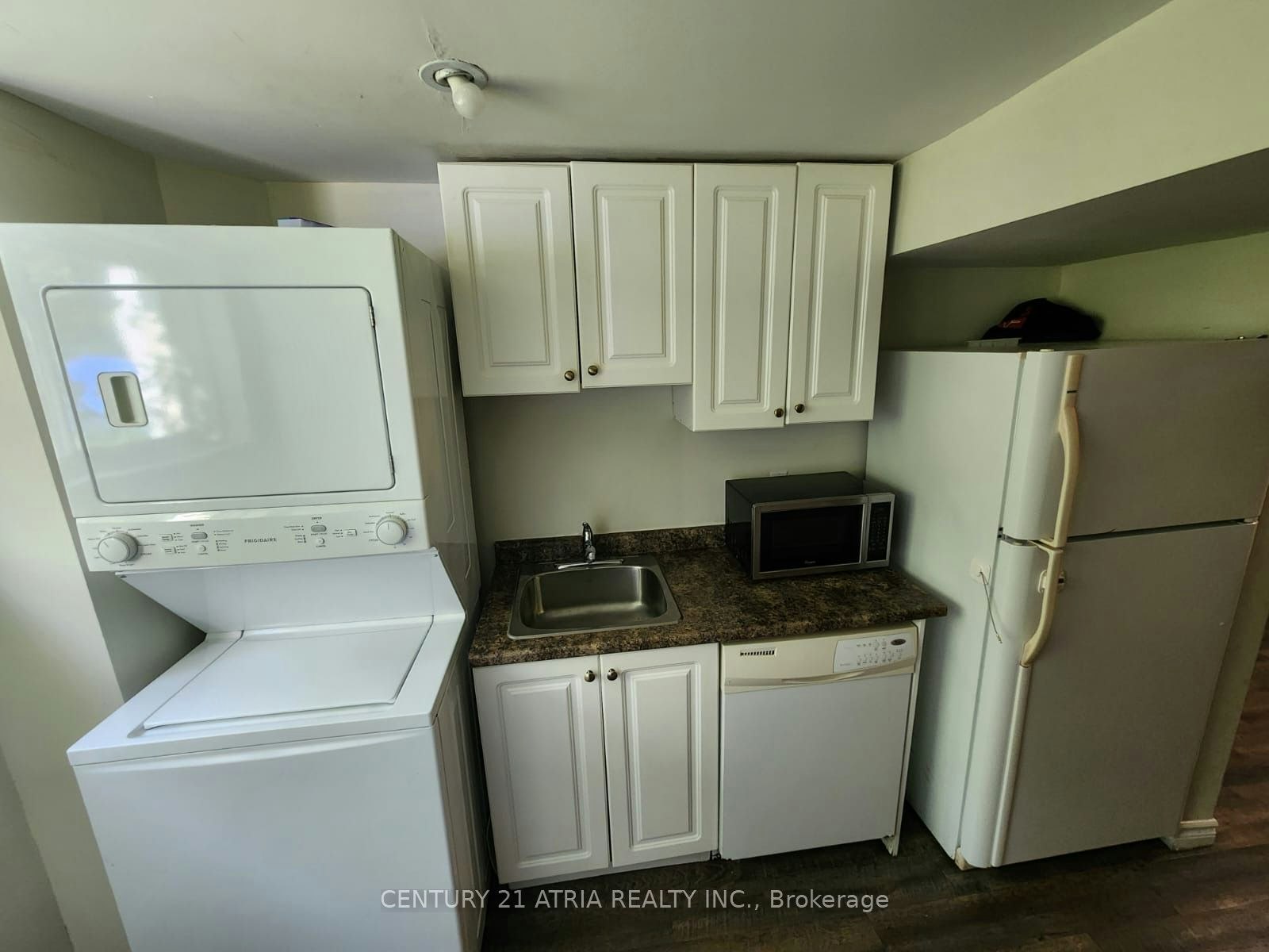 Lower-76 Bernick Drive, Barrie, ON, L4M 2V6 - 6