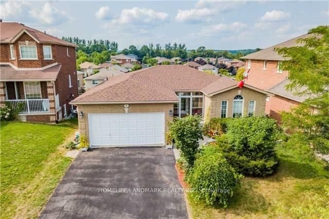 Main-10 Marjoy Avenue, Barrie, ON, L4M 6N6