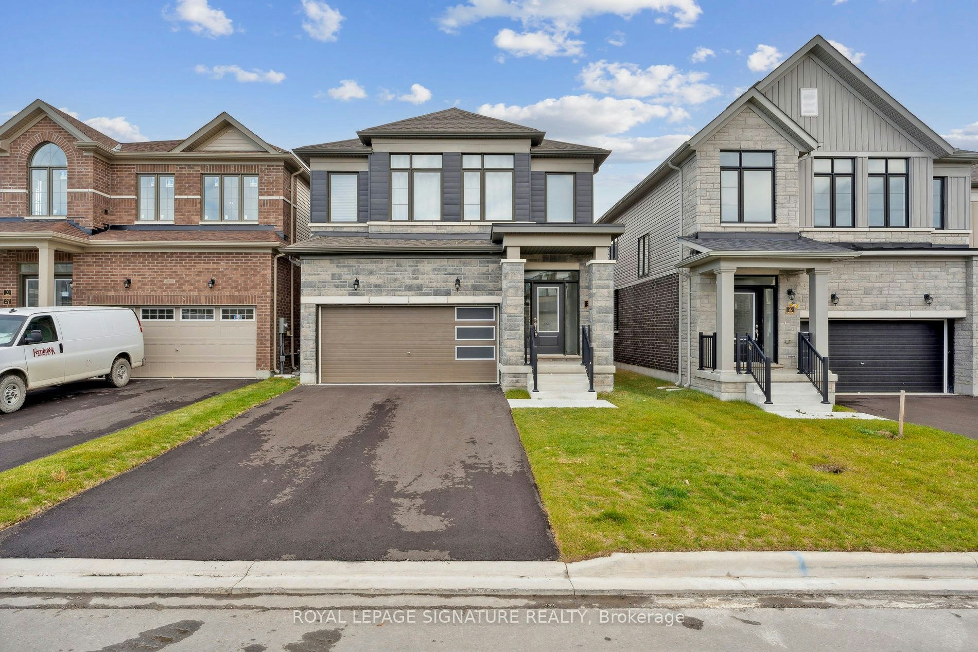 28 Tamworth Terrace, Barrie, ON, L9J 0W5 - 2