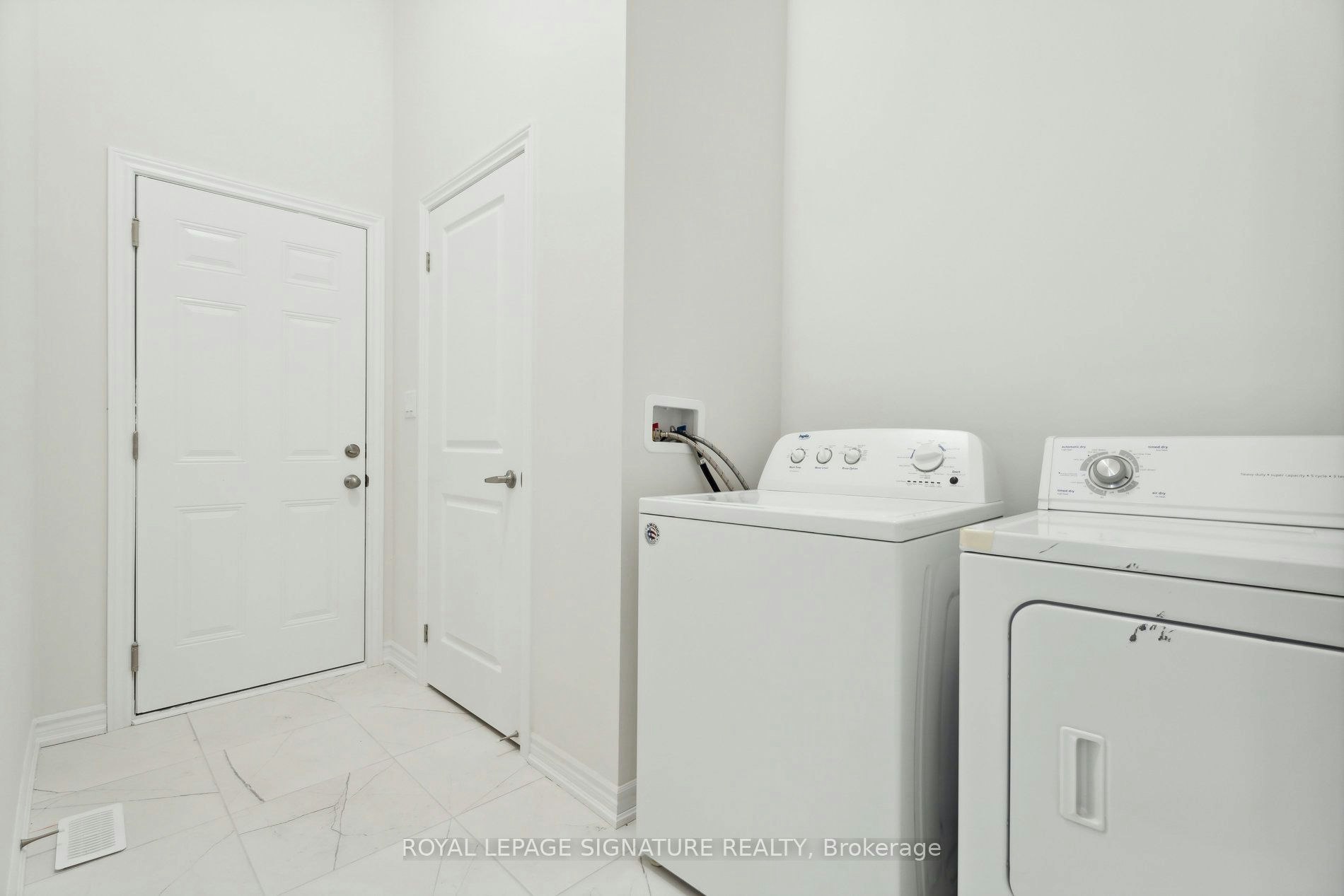 28 Tamworth Terrace, Barrie, ON, L9J 0W5 - 22