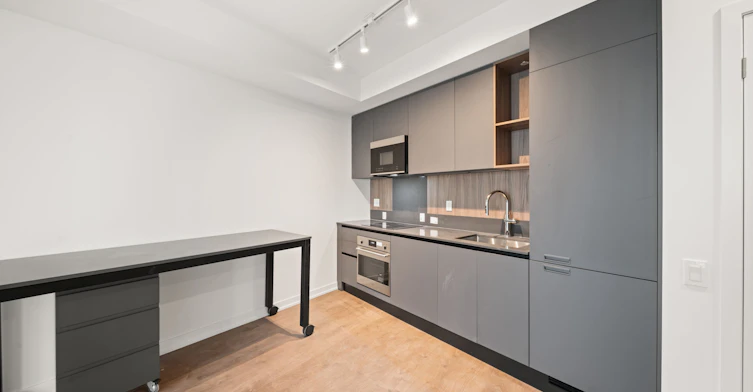 2710-39 Mary Street, Barrie, ON, L4N 1S9 - 3