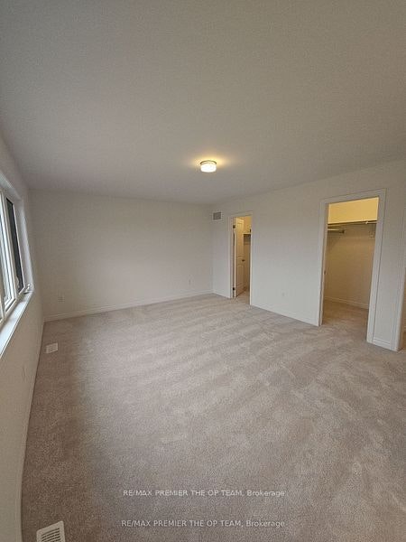 5 Abbey Crescent, Barrie, ON, L9J 0B7 - 11