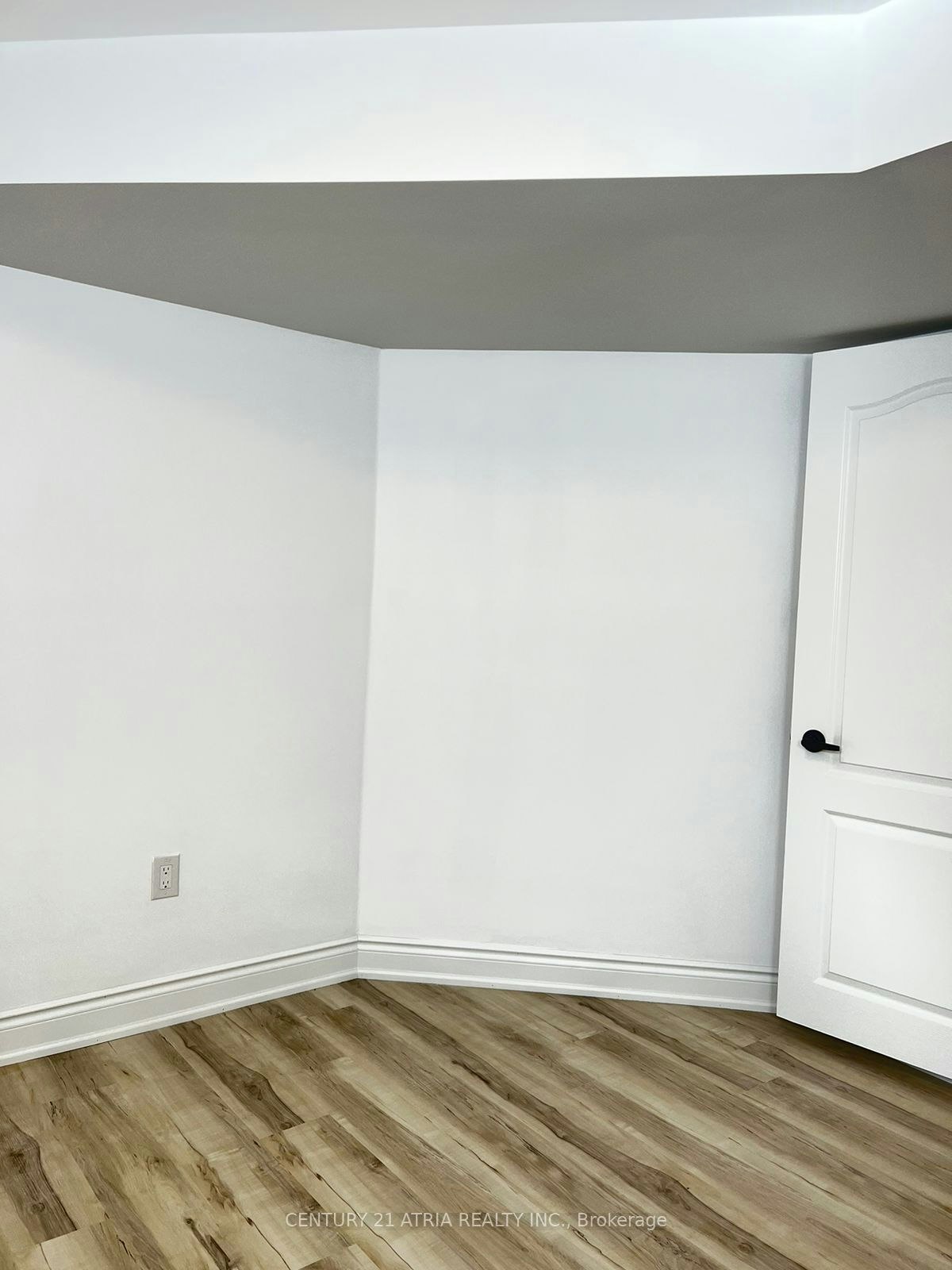 148 Dean Avenue, Barrie, ON, L4N 0V7 - 11