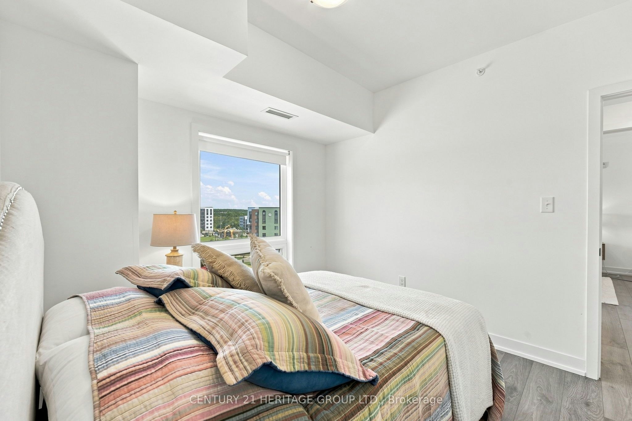502-10 Culinary Lane, Barrie, ON, L9J 0K2 - 31