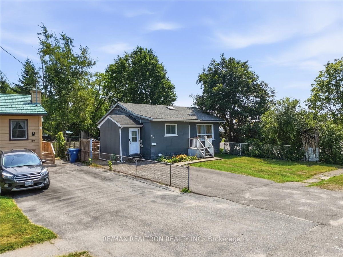 25 Simcoe Street, Orillia, ON, L3W 1G5