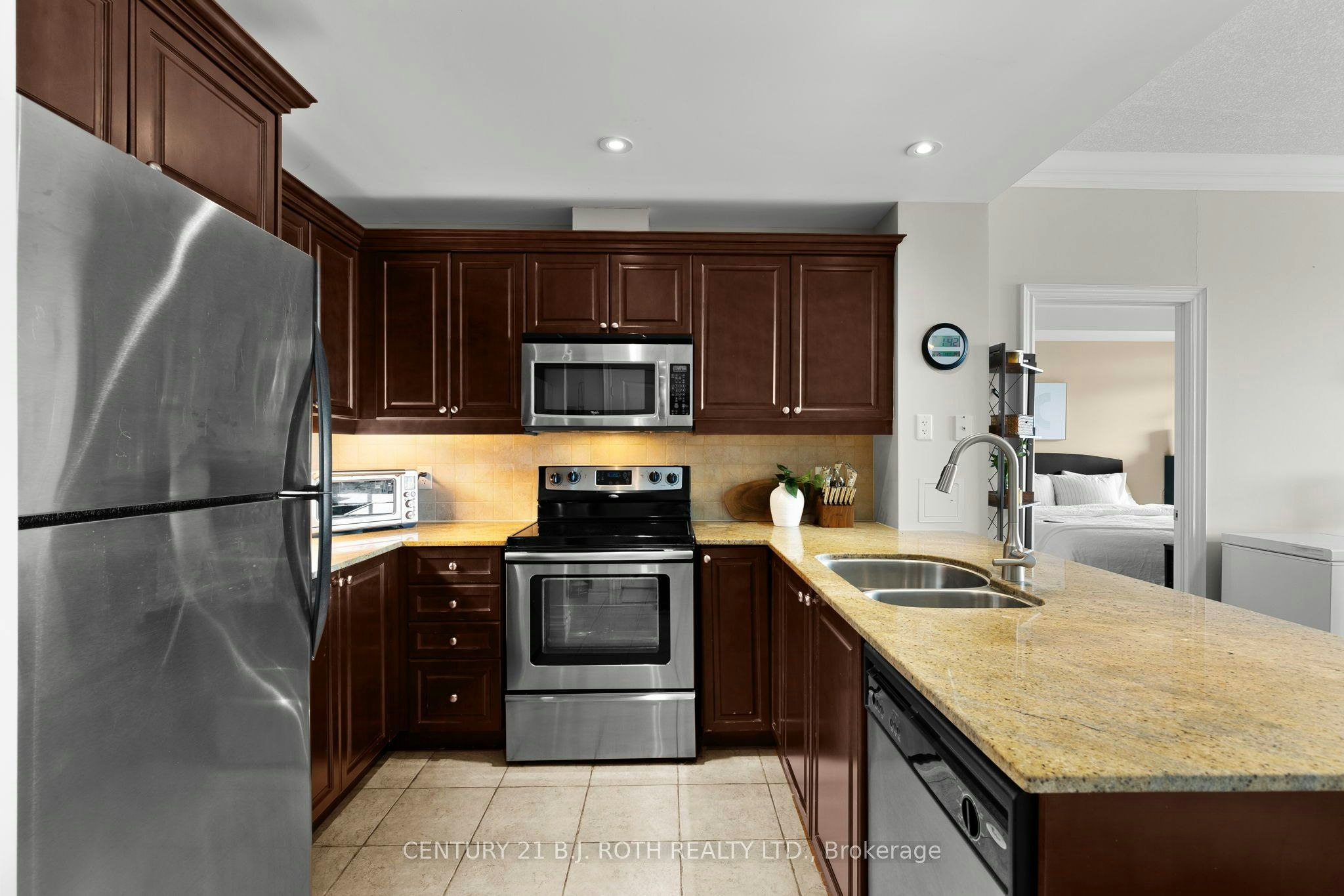 1310-37 Ellen Street, Barrie, ON, L4N 6G2 - 6