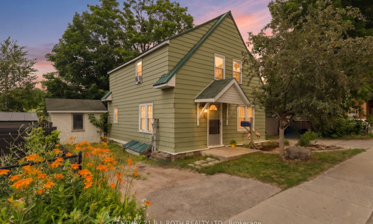 356 West Street N