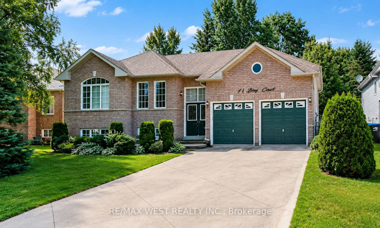 11 Bay Court