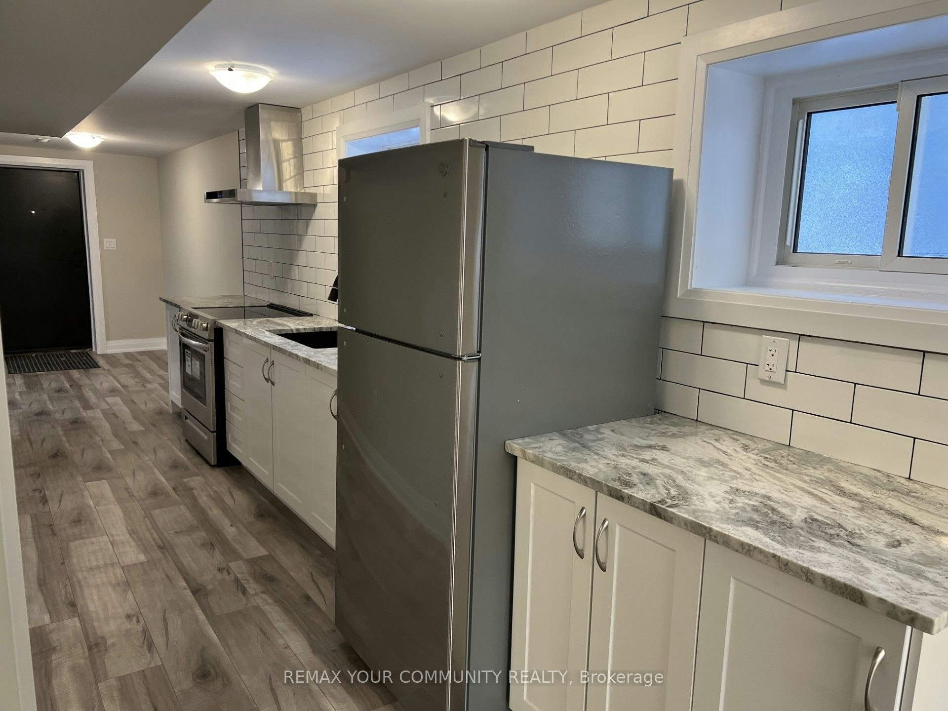 52A Janice Drive, Barrie, ON, L4N 5N4 - 4