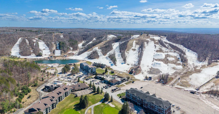 501-80 Horseshoe Boulevard, Oro-Medonte, ON, L4M 4Y8 - 2
