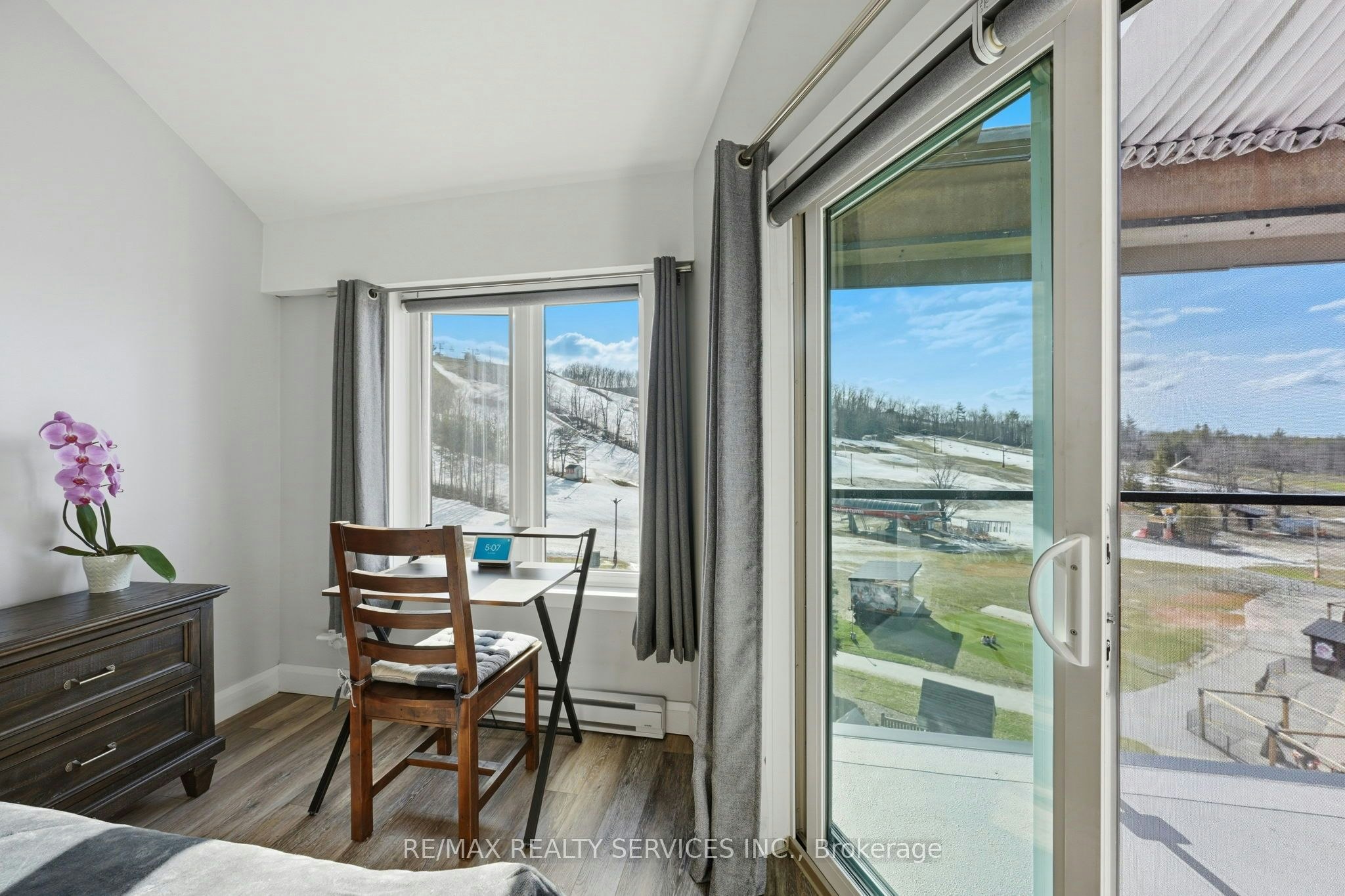 501-80 Horseshoe Boulevard, Oro-Medonte, ON, L4M 4Y8 - 13