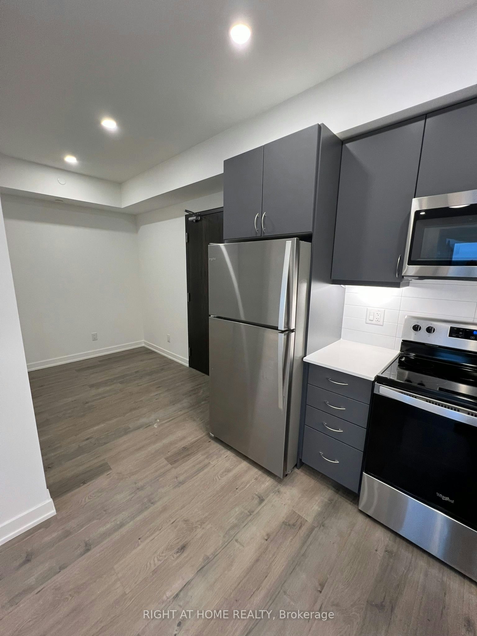 1211-56 Lakeside Terrace, Barrie, ON, L4M 7B9 - 10