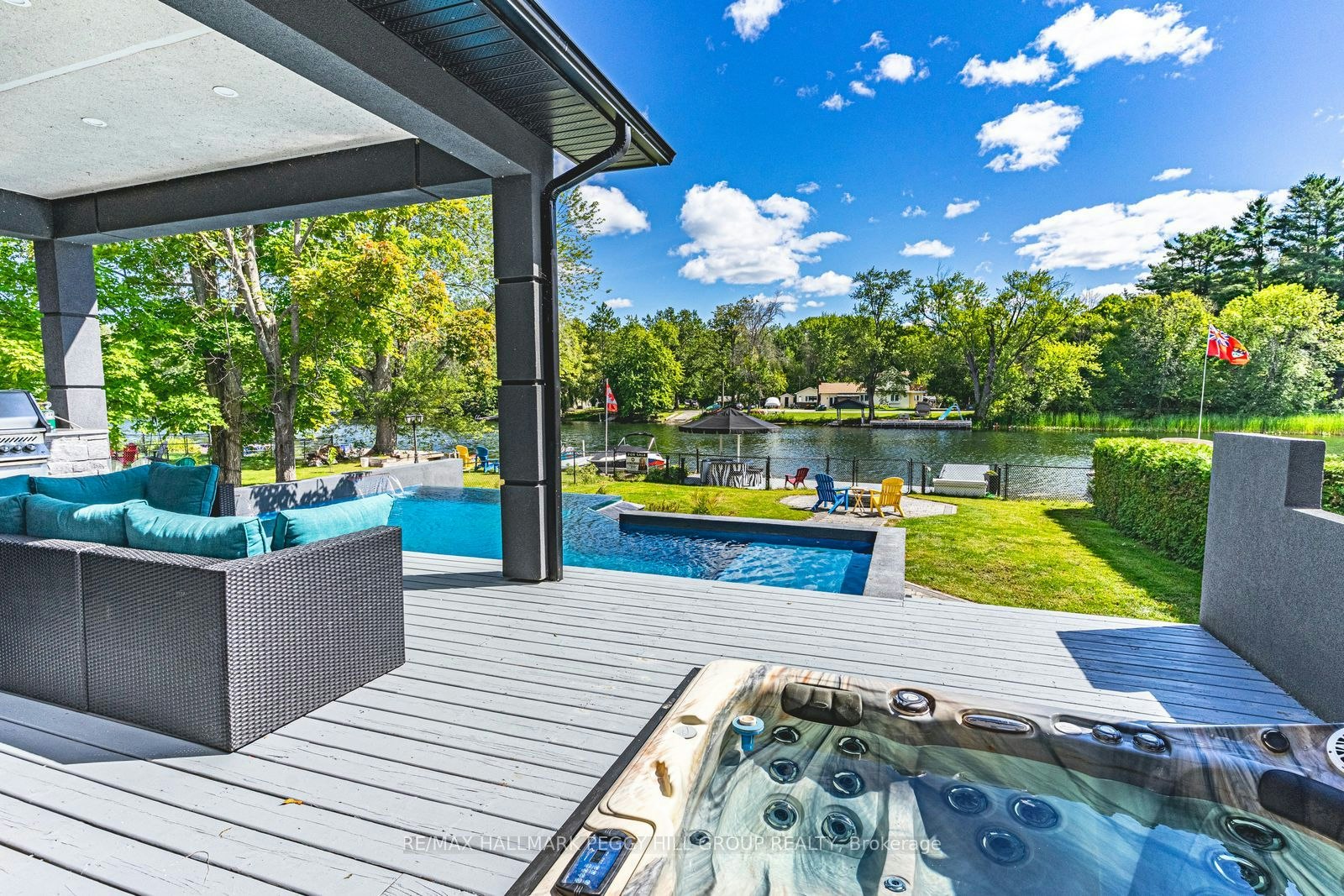 1657 Peninsula Point Road, Severn, ON, P0E 1N0