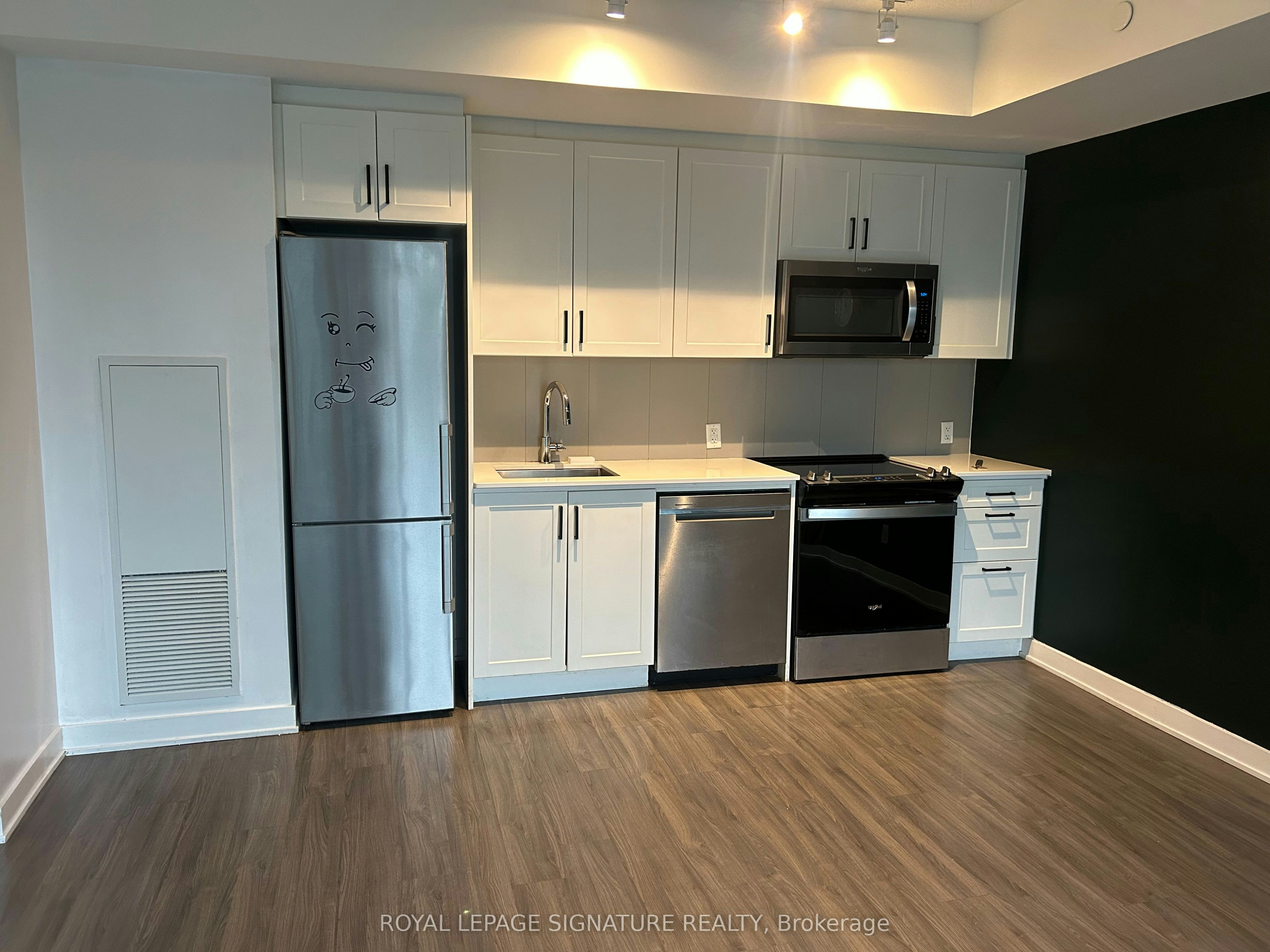 432-681 Yonge Street, Barrie, ON, L4N 4E8 - 2
