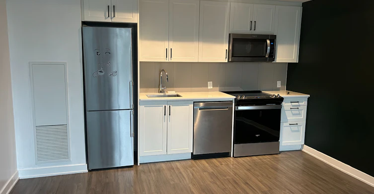 432-681 Yonge Street, Barrie, ON, L4N 4E8 - 2