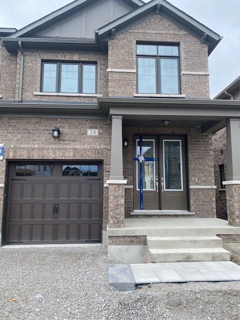 24 Periwinkle Road, Springwater, ON, L0L 1Y3