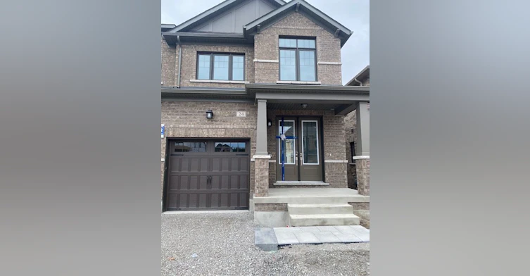 24 Periwinkle Road, Springwater, ON, L0L 1Y3