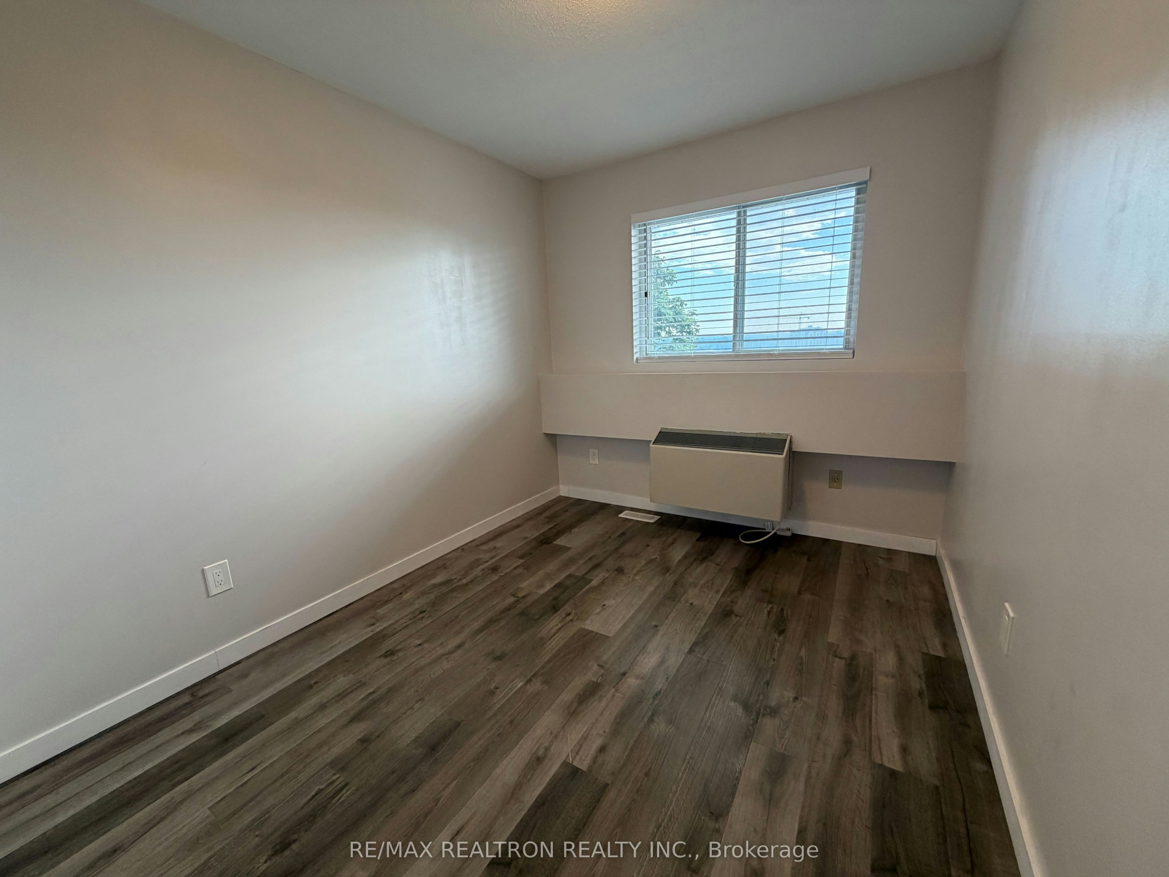 303-126 Bell Farm Road, Barrie, ON, L4M 6J3 - 17