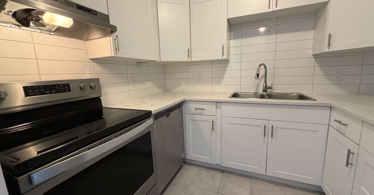 303-126 Bell Farm Road, Barrie, ON, L4M 6J3 - 7