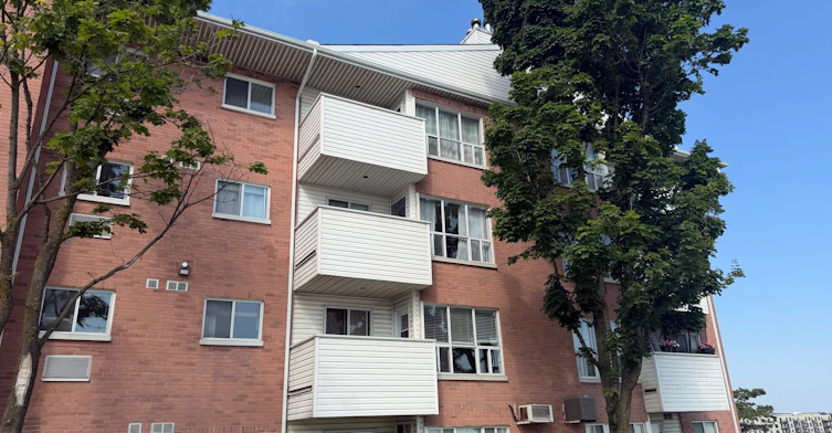 303-126 Bell Farm Road, Barrie, ON, L4M 6J3 - 23