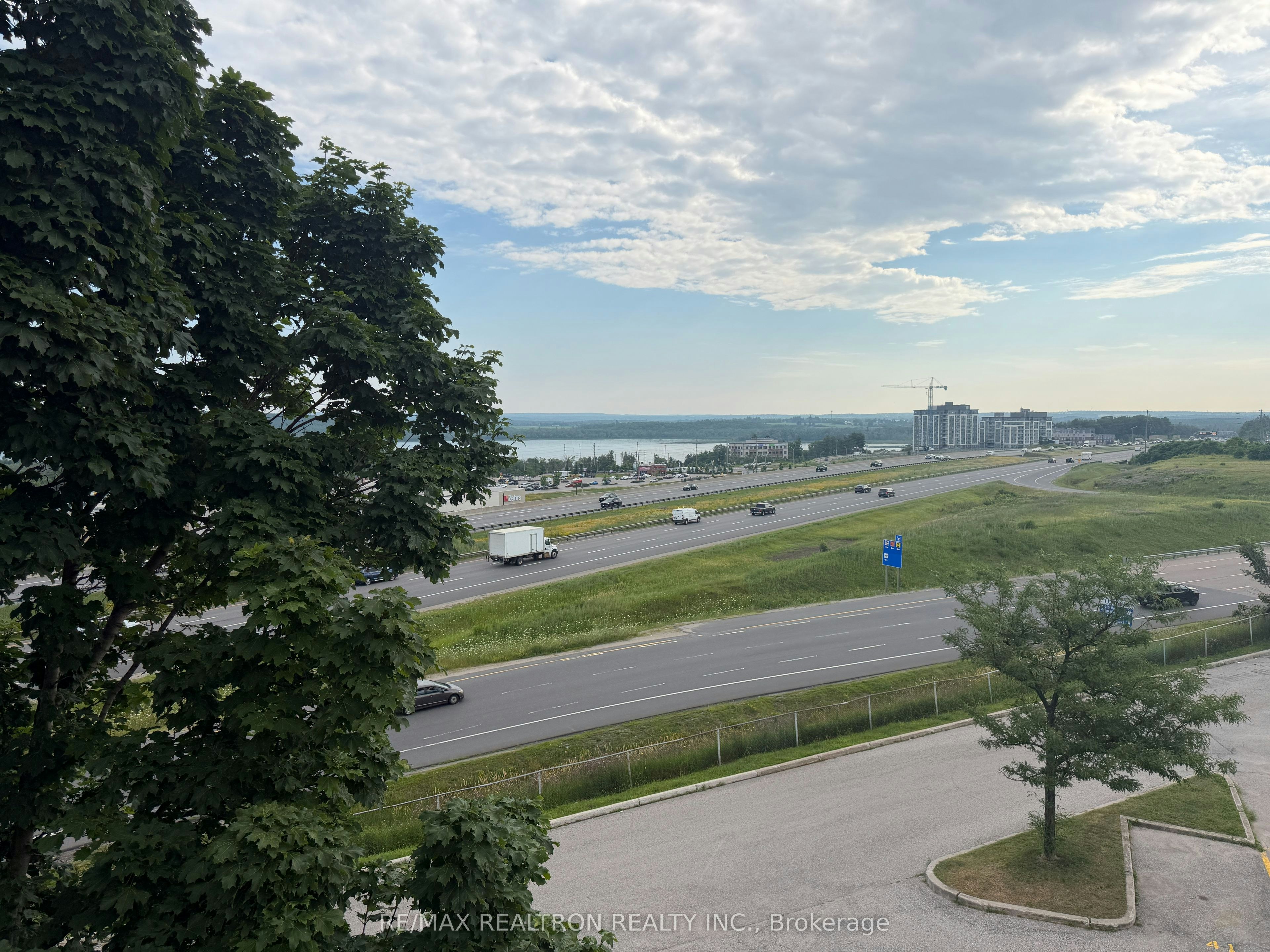 303-126 Bell Farm Road, Barrie, ON, L4M 6J3 - 22