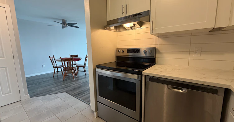 303-126 Bell Farm Road, Barrie, ON, L4M 6J3 - 9