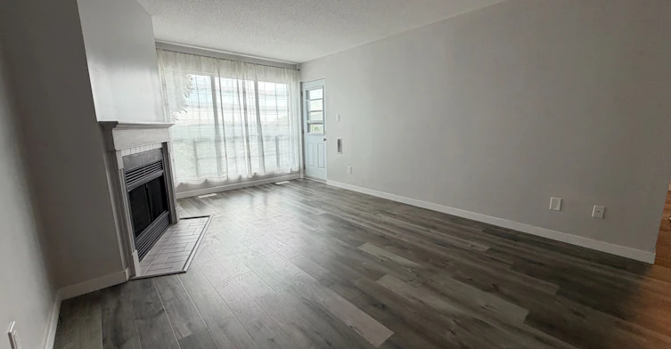 303-126 Bell Farm Road, Barrie, ON, L4M 6J3 - 11