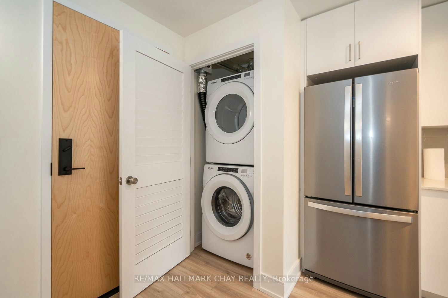 203-121 Mary Street, Clearview, ON, L0M 1G0 - 19