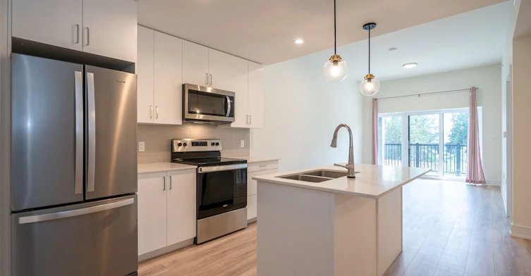 203-121 Mary Street, Clearview, ON, L0M 1G0 - 3