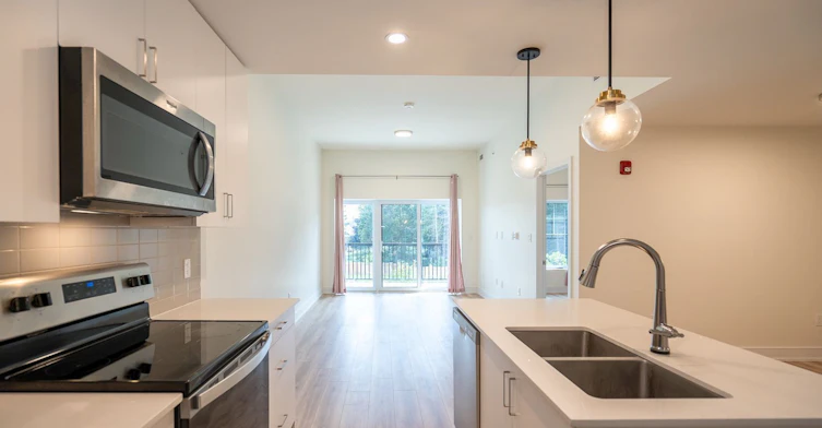 203-121 Mary Street, Clearview, ON, L0M 1G0 - 11