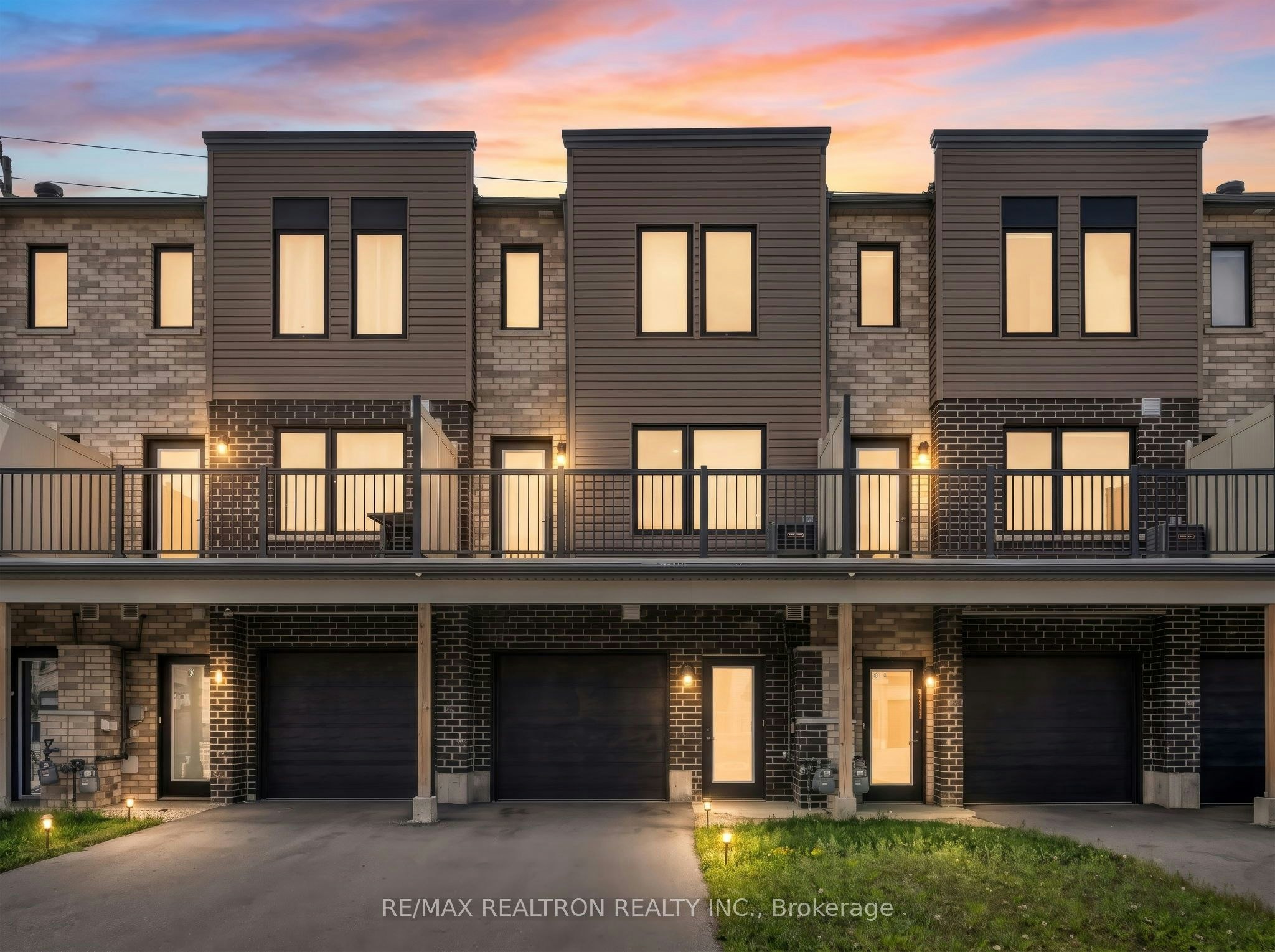 59 Fairlane Avenue, Barrie, ON, L9J 0N1