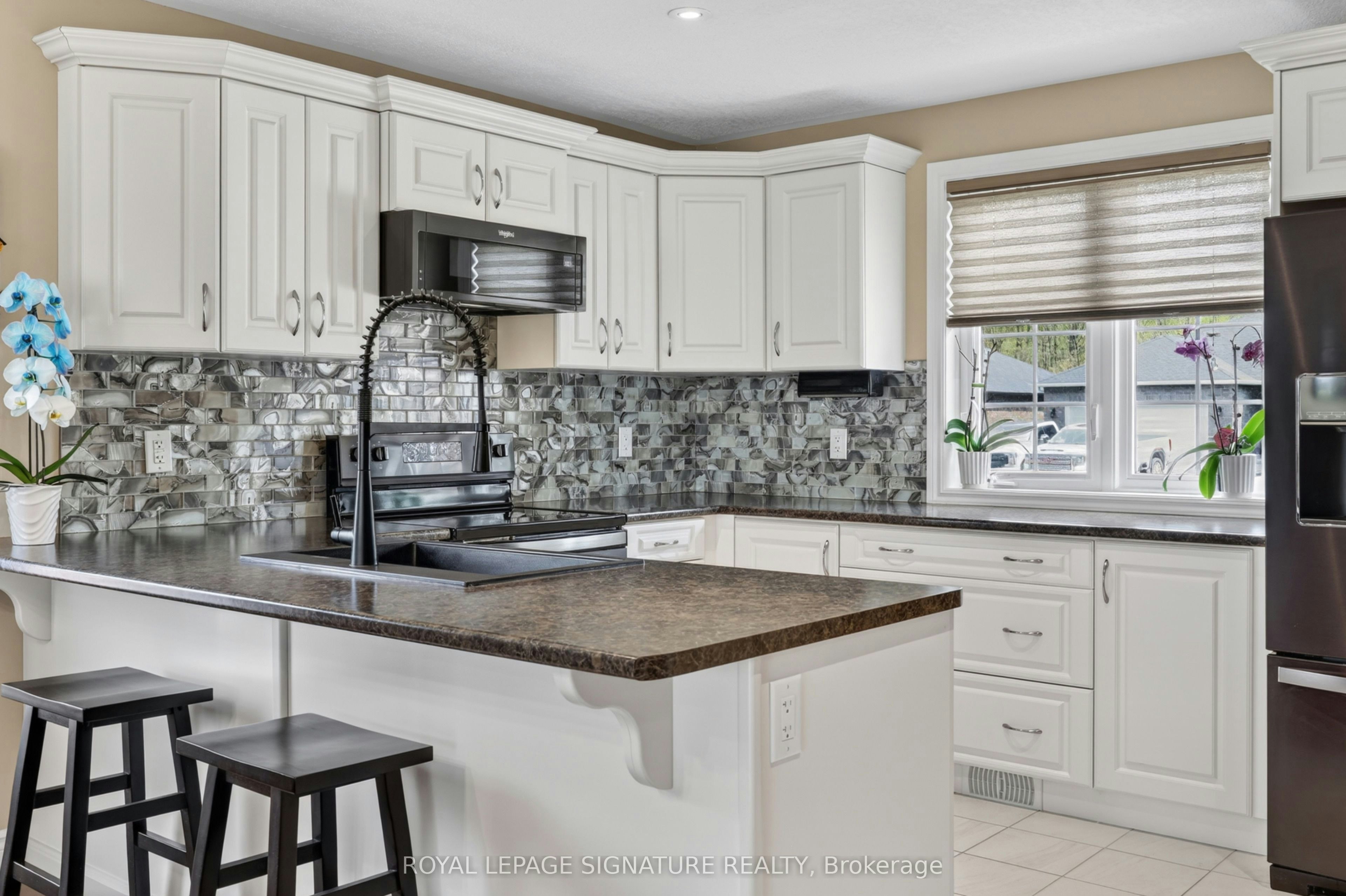 22 Hunter Avenue, Tay, ON, L0K 2A0