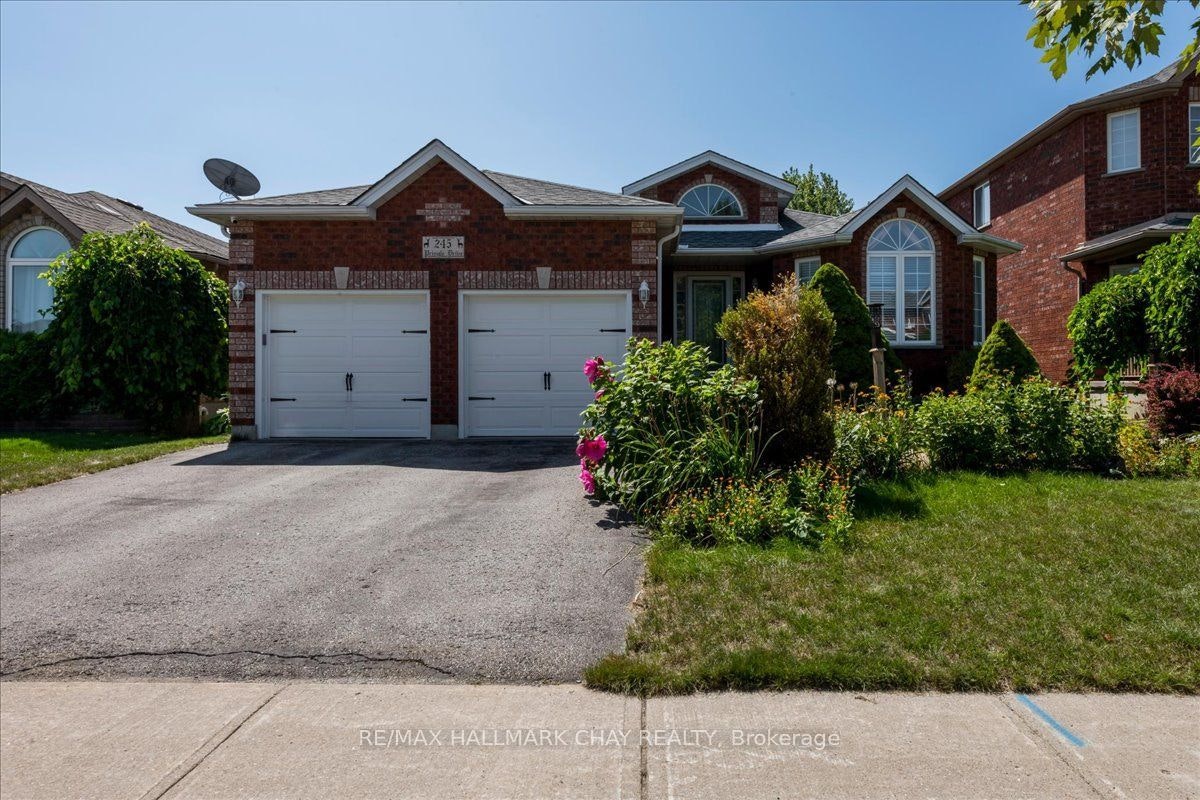 245 Pringle Drive, Barrie, ON, L4N 0P4