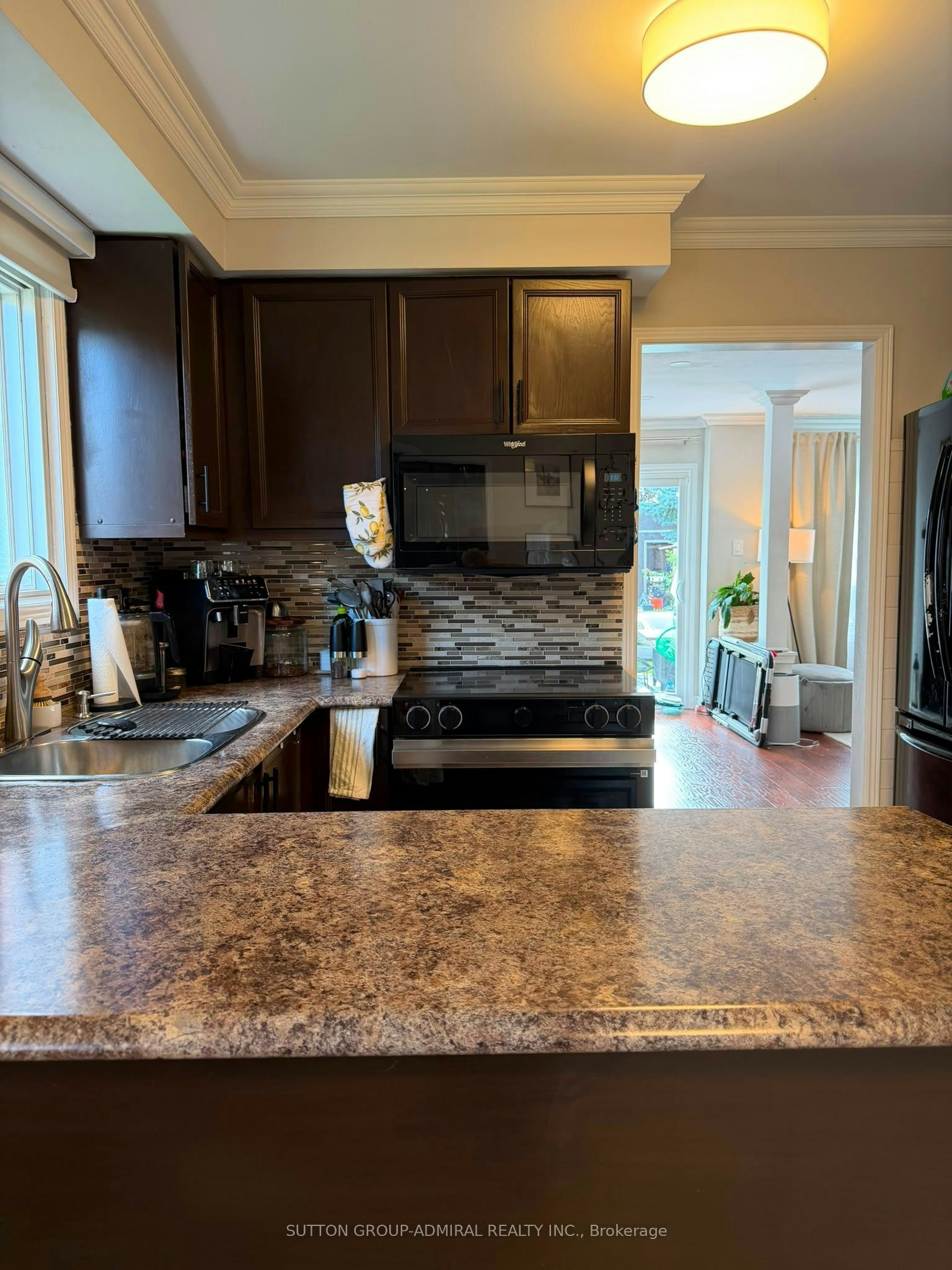 18 Wallace Drive, Barrie, ON, L4N 7E2 - 8