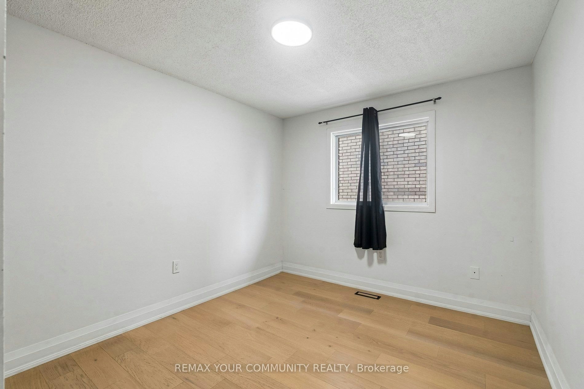 Main Floor-84 Irwin Drive, Barrie, ON, L4N 7A8 - 13