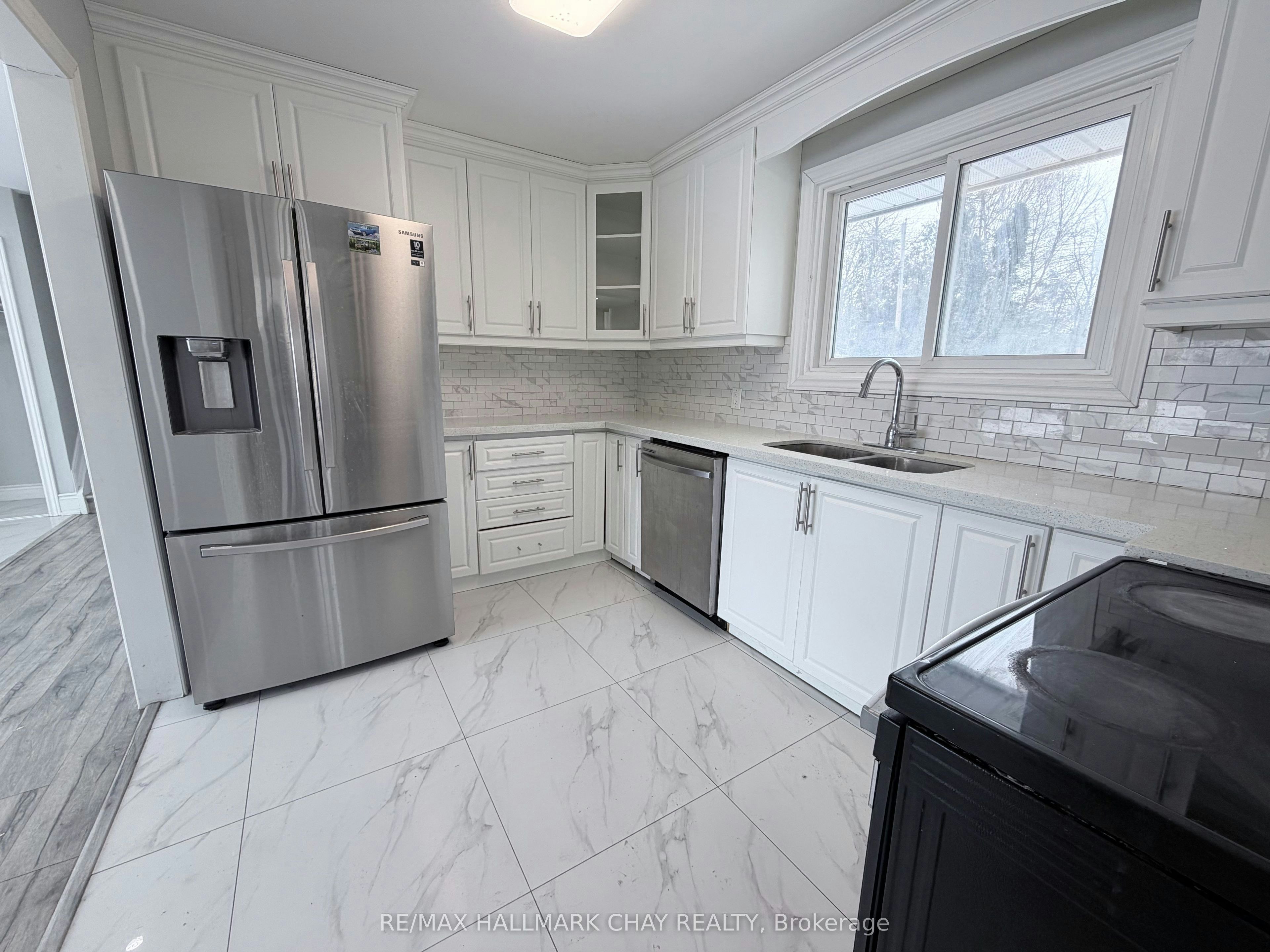 Main-152 Rose Street, Barrie, ON, L4M 2T7 - 5