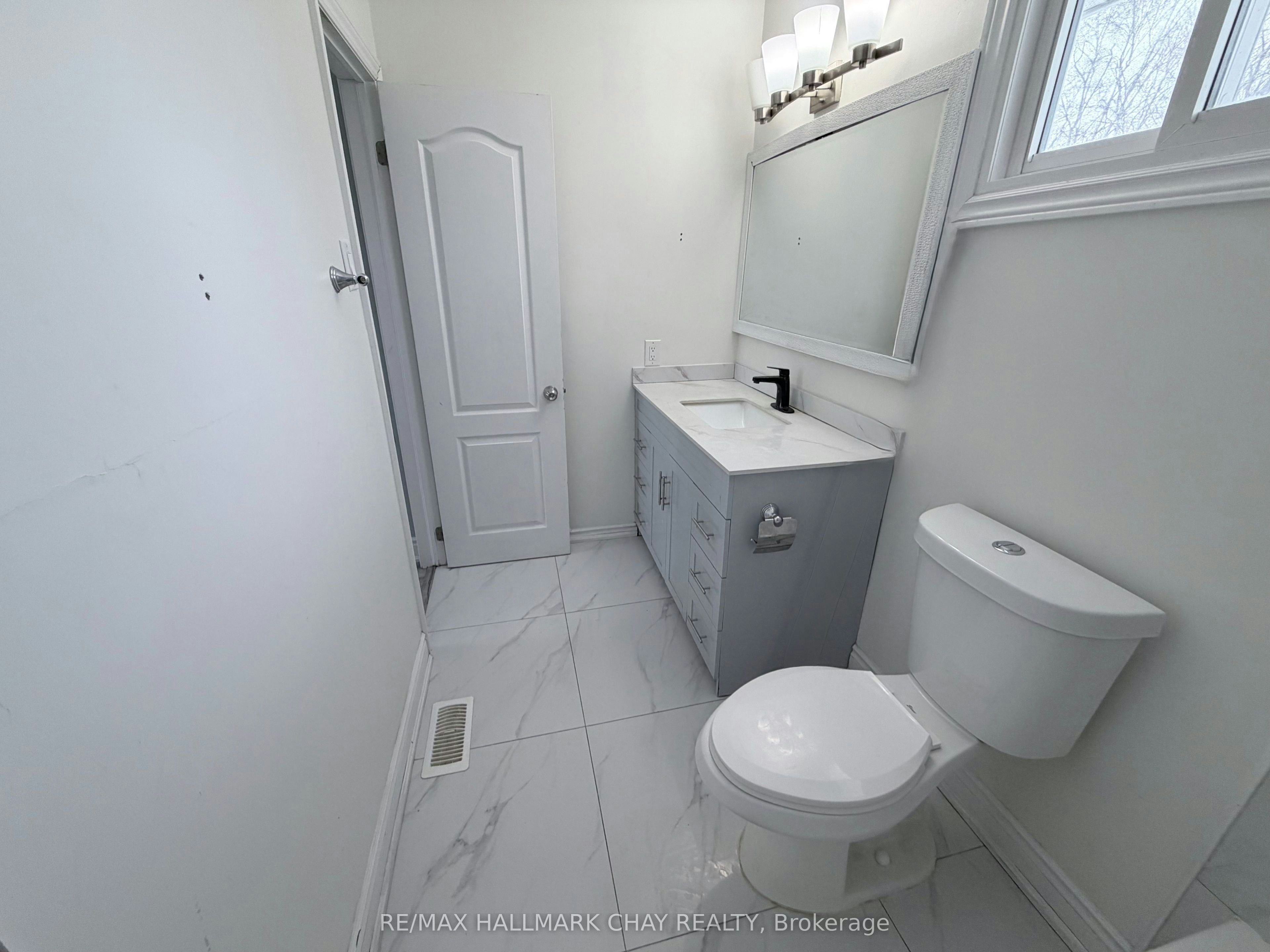 Main-152 Rose Street, Barrie, ON, L4M 2T7 - 11